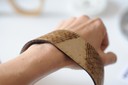 ◦ Makeria Make-Germany_Laser A Holz Armband. Textile Haptik, biegsam_Ph typiconia_2016.JPG